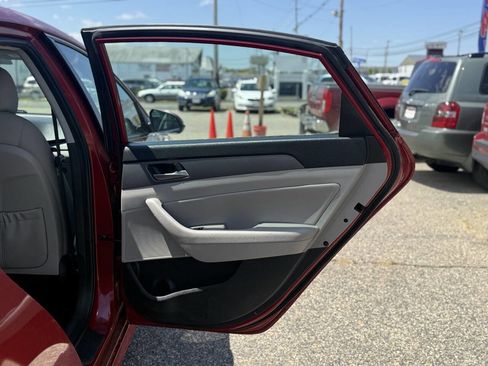 Used 2018 Hyundai Sonata SEL FWD image 36
