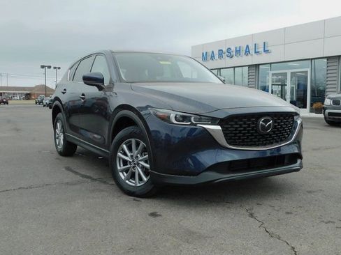 Used 2022 MAZDA CX-5 AWD 2.5 S w/ Preferred Package image 2