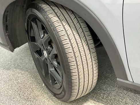 Certified 2024 Honda HR-V Sport image 31