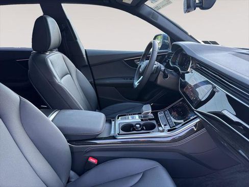 Certified 2025 Audi Q8 Premium Plus AWD/4WD image 15