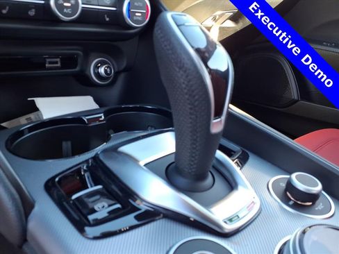 New 2025 Alfa Romeo Giulia Veloce w/ Veloce Package Rwd image 22