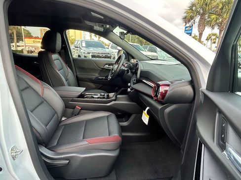New 2026 Chevrolet Equinox RS FWD image 22