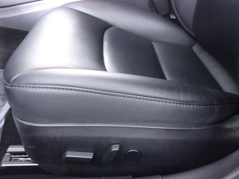 Used 2018 Tesla Model 3 image 30