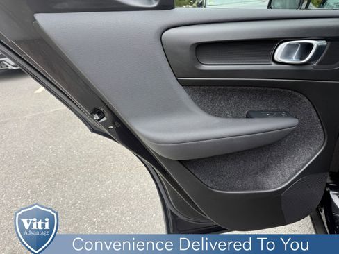 Certified 2024 Volvo XC40 B5 Plus w/ Protection Package Premier AWD/4WD image 20