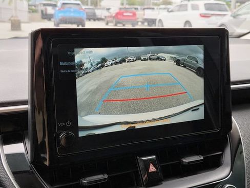 Used 2025 Toyota Corolla LE FWD image 25