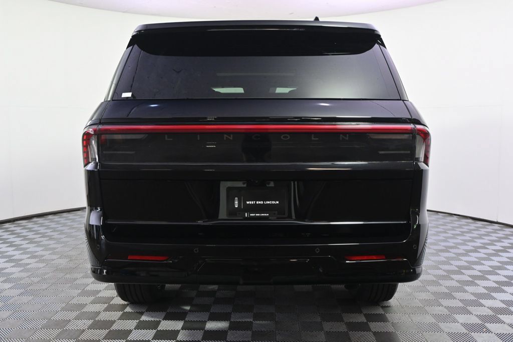 New 2027 Lincoln Navigator L Reserve w/ Jet Appearance Package AWD/4WD image 5