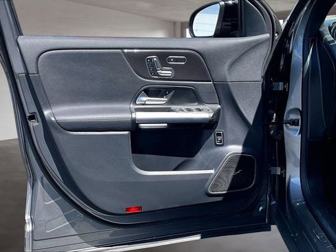 Used 2023 Mercedes-Benz GLA 35 AMG 4MATIC image 23