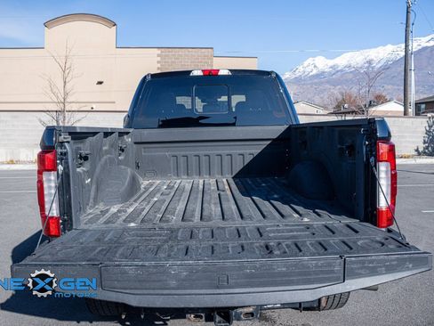 Used 2019 Ford F350 Lariat w/ Lariat Ultimate Package image 7