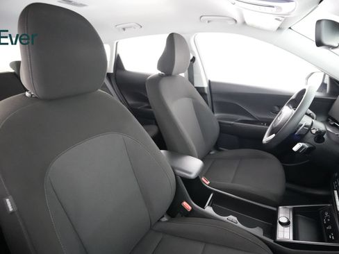 Used 2024 Hyundai Kona SE FWD image 23