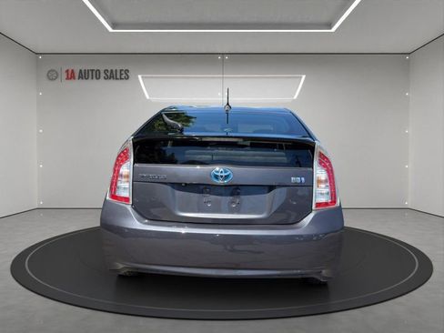 Used 2014 Toyota Prius Three FWD image 4