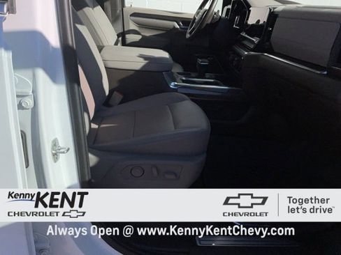 Certified 2025 Chevrolet Silverado 1500 LTZ w/ LTZ Premium Package image 23