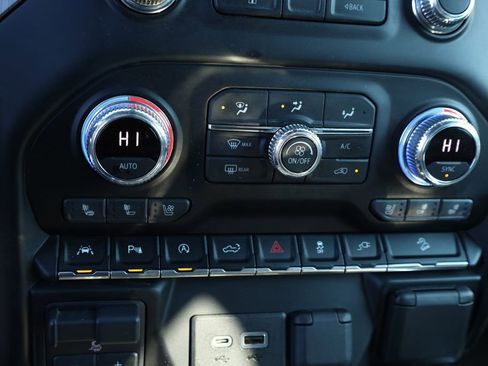 Used 2021 GMC Sierra 1500 Denali w/ Technology Package image 6