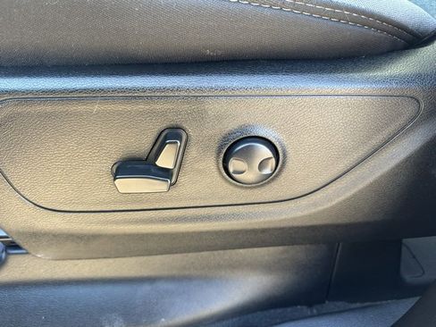 Certified 2025 RAM 1500 Lone Star image 11