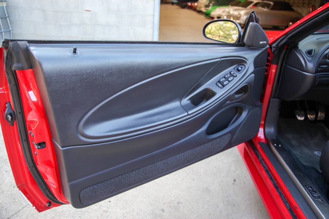 Used 1999 Ford Mustang Cobra RWD image 38