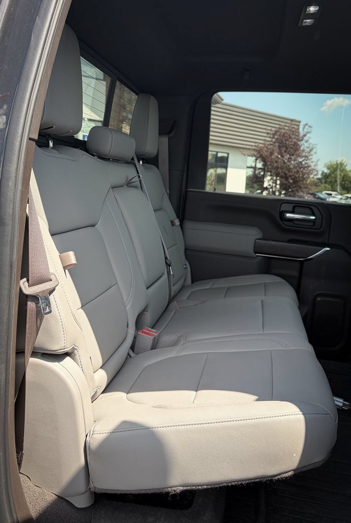 Used 2020 GMC Sierra 2500 SLT w/ SLT Premium Plus Package AWD/4WD image 32