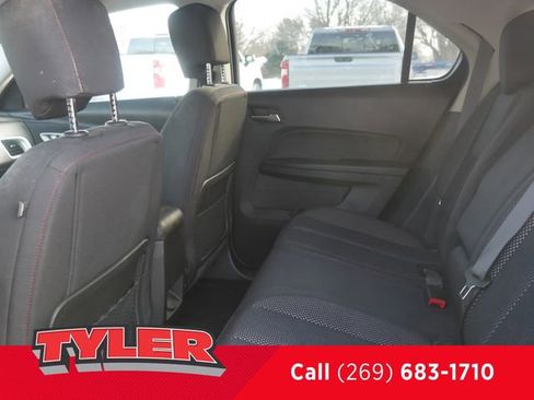 Used 2016 Chevrolet Equinox LT w/ Convenience Package image 40