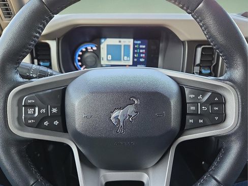 Certified 2023 Ford Bronco Wildtrak image 24