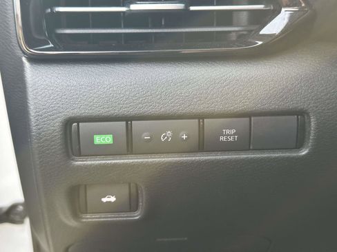 Used 2021 Nissan Sentra SR image 29