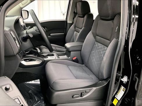 New 2026 Nissan Frontier SV image 10