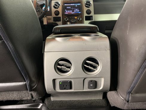 Used 2013 Ford F150 Lariat w/ Lariat Chrome Pkg image 33
