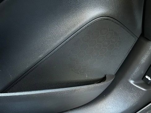 Used 2022 Chevrolet Trax LT w/ Driver Confidence Package image 18