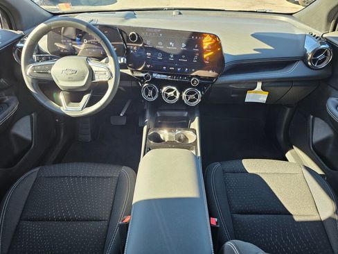 New 2025 Chevrolet Blazer EV LT w/ Midnight/Sport Edition image 9