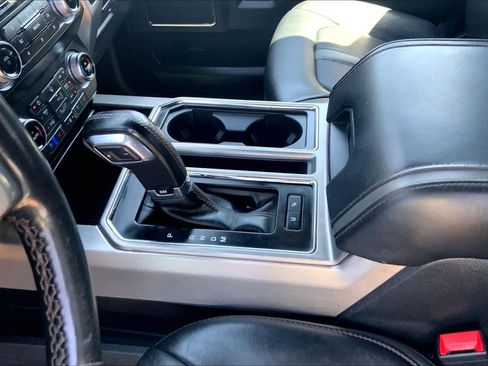 Used 2020 Ford F150 Platinum w/ Equipment Group 701A Luxury AWD/4WD image 17