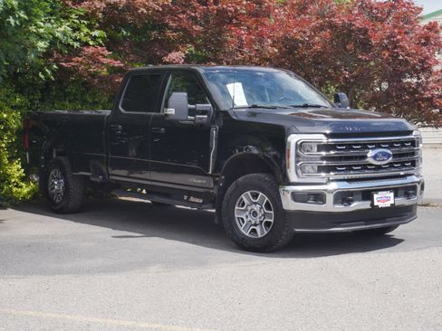 Certified 2024 Ford F350 Lariat w/ FX4 Off-Road Package AWD/4WD image 35