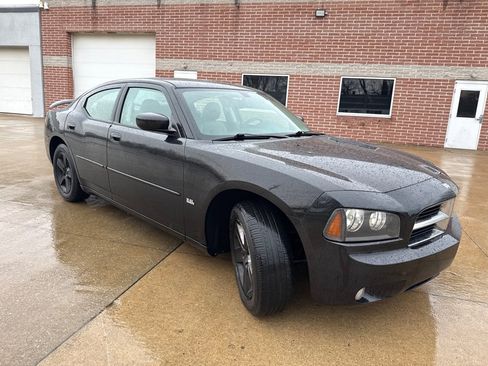 Used 2010 Dodge Charger Rallye image 3