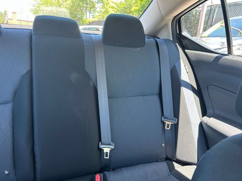 Used 2025 Nissan Versa SV FWD image 32