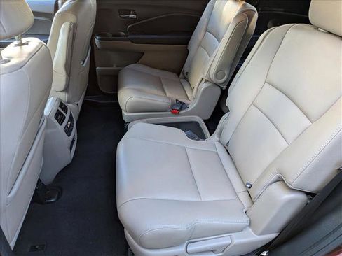 Used 2021 Honda Pilot Touring image 20