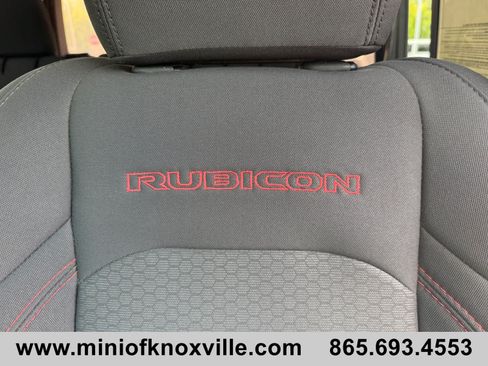 Used 2022 Jeep Wrangler Unlimited Rubicon AWD/4WD image 34