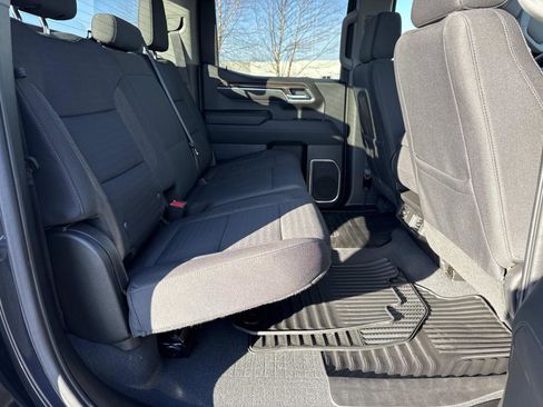 Used 2023 Chevrolet Silverado 1500 LT image 19