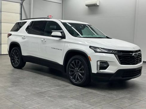 Used 2023 Chevrolet Traverse RS AWD/4WD image 1