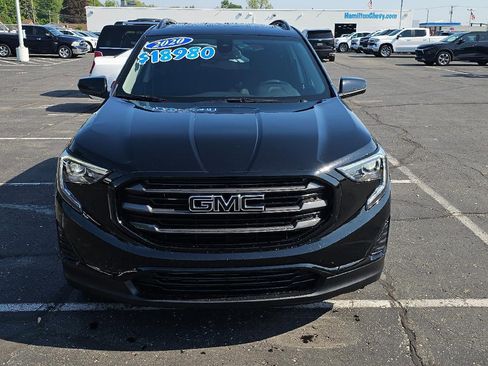 Used 2020 GMC Terrain SLE w/ Driver Convenience Package FWD image 2