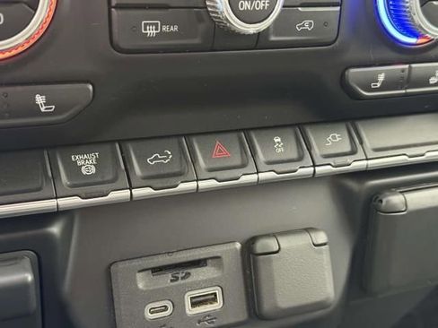 Used 2022 GMC Sierra 2500 SLE w/ SLE Value Package; image 27