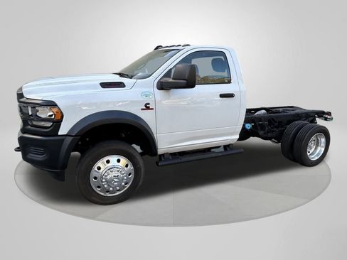 New 2023 RAM 4500 Tradesman w/ Max Tow Package image 3