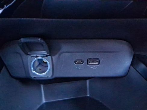 Used 2024 Chevrolet Trax RS w/ Driver Confidence Package image 26