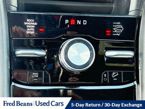 Used 2024 Jeep Grand Cherokee Overland AWD/4WD image 23