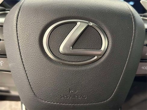 Used 2024 Lexus GX 550 image 27