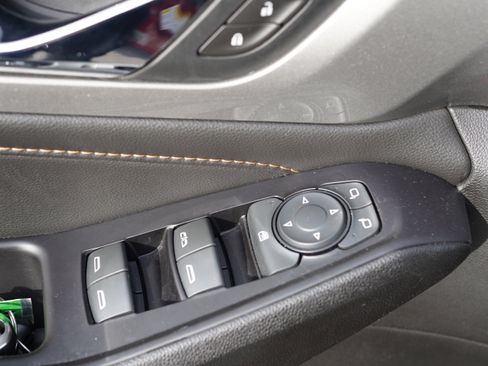 Used 2020 Chevrolet Traverse LT w/ LT Premium Package image 33