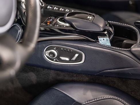 Used 2020 Aston Martin V8 Vantage Coupe RWD image 20
