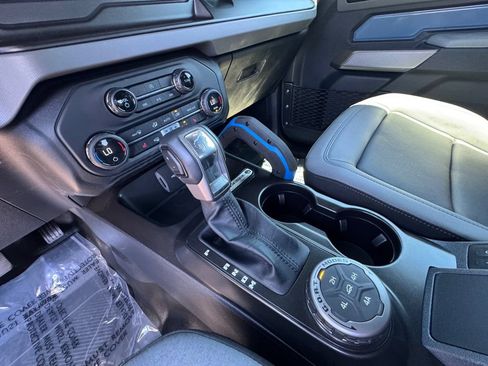 Used 2023 Ford Bronco Black Diamond w/ Sasquatch Package AWD/4WD image 24