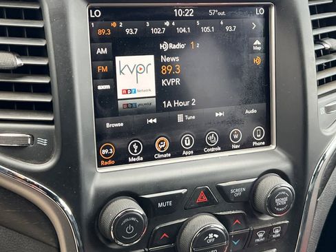 Used 2018 Jeep Grand Cherokee Altitude image 20