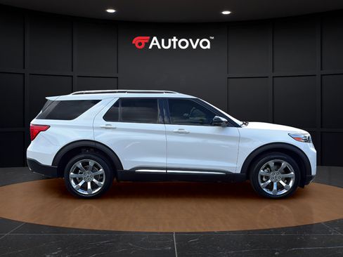 Used 2020 Ford Explorer Platinum w/ Premium Technology Package AWD/4WD image 6