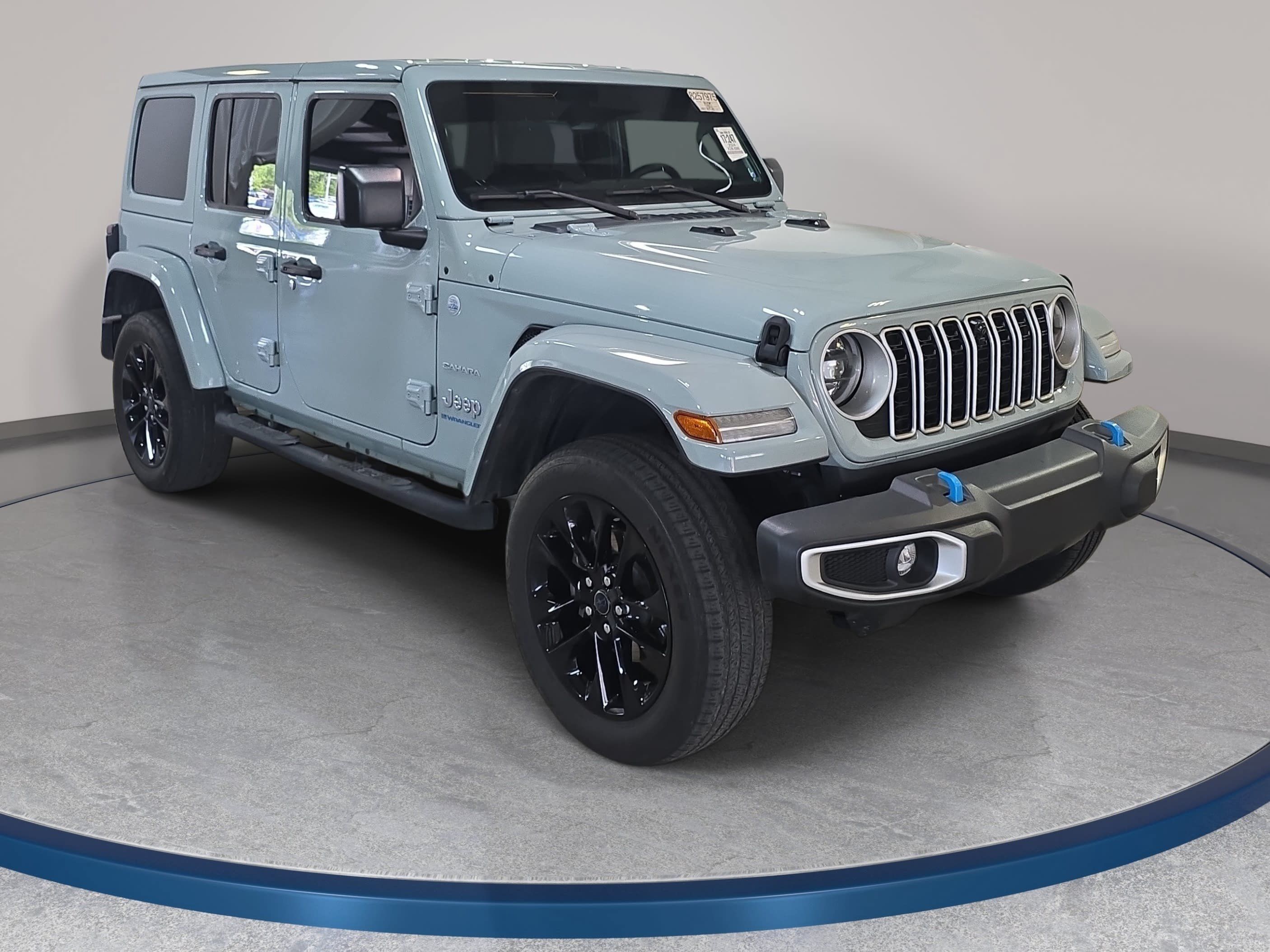 Used 2024 Jeep Wrangler Unlimited Sahara w/ Technology Group AWD/4WD image 4