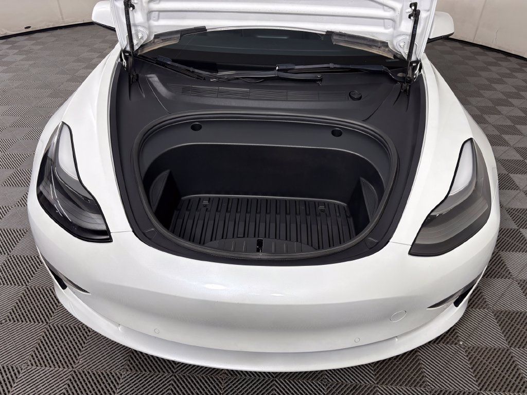 Used 2022 Tesla Model 3 Long Range AWD/4WD image 9