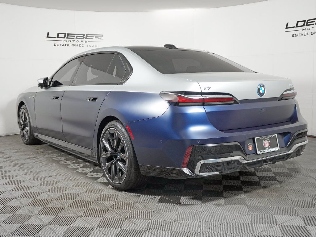Used 2024 BMW i7 M70 w/ Executive Package AWD/4WD image 3