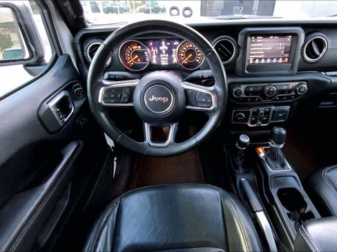 Used 2018 Jeep Wrangler Unlimited Sahara w/ Safety Group image 6