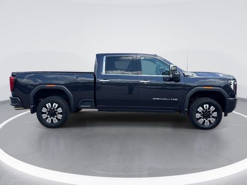 Used 2025 GMC Sierra 2500 Denali w/ LPO, GMC Protection Package AWD/4WD image 9